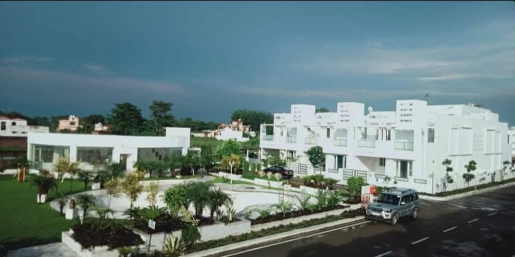 Community Park & Amenities